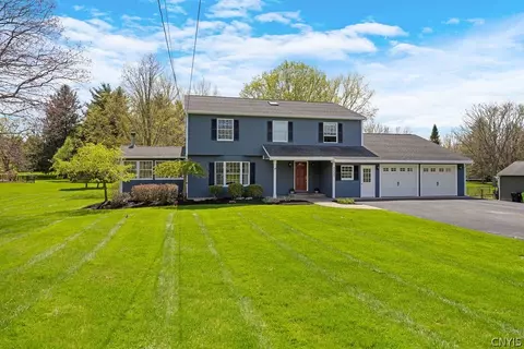 4525 Limestone Dr, Manlius, NY 13104