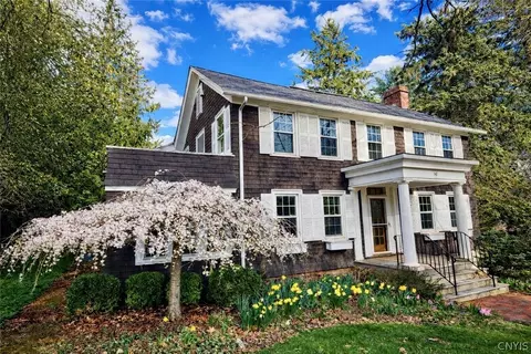 60 Sullivan St, Cazenovia, NY 13035