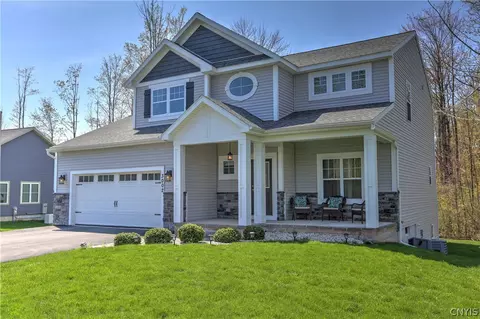 3002 Verona Ct, Lysander, NY 13027