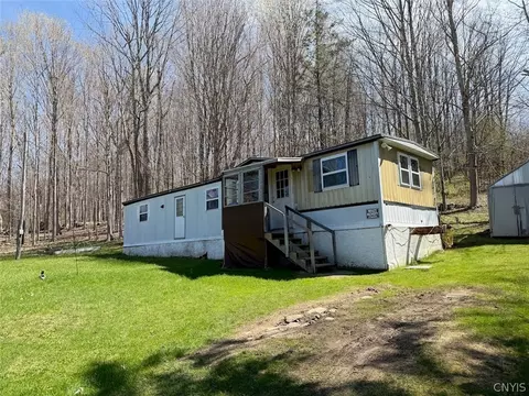 8052 State Route 3, Pulaski, NY 13142