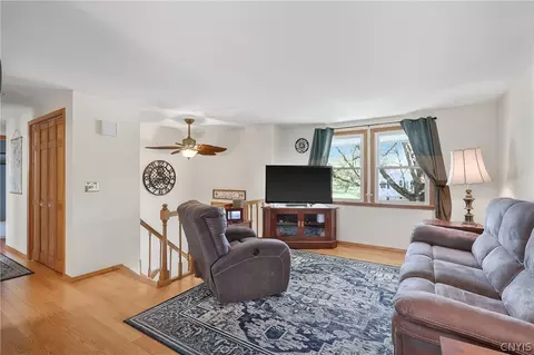 Living - 7782 Patchmark Ln, Cicero, NY 13039 photo 1 of 2