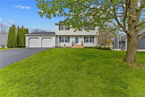 8343 Azimuth Dr, Baldwinsville, NY 13027
