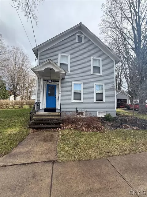 44 Payne St, Hamilton, NY 13346