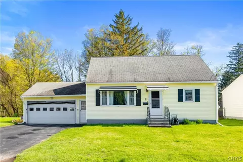 9 Cedar Ln, Whitestown, NY 13417