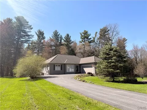 20852 Muskellunge Bay Ln, Hounsfield, NY 13685
