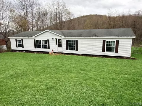 2120 Blodgett Mills Rd, Cortlandville, NY 13045