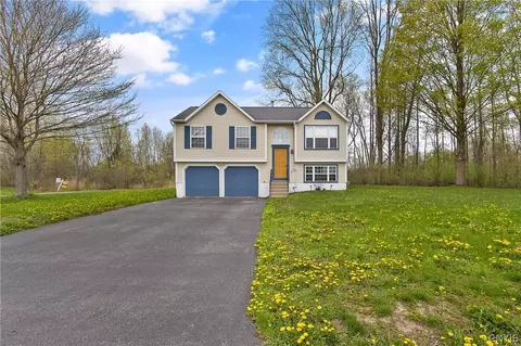8644 Disraeli, Cicero, NY 13039