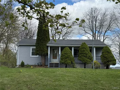 4454 Limeledge Rd, Marcellus, NY 13108