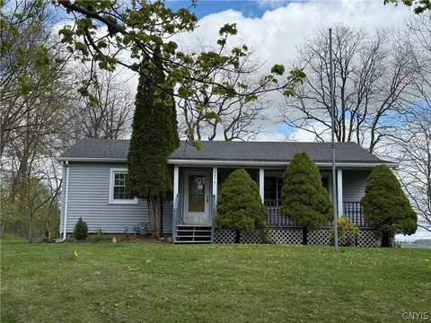 4454 Limeledge Rd, Marcellus, NY 13108
