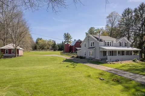 3910 W Seneca, Onondaga, NY 13215