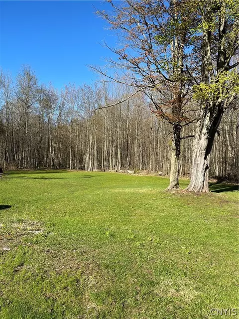 12920 Upton Rd, Victory, NY 13143