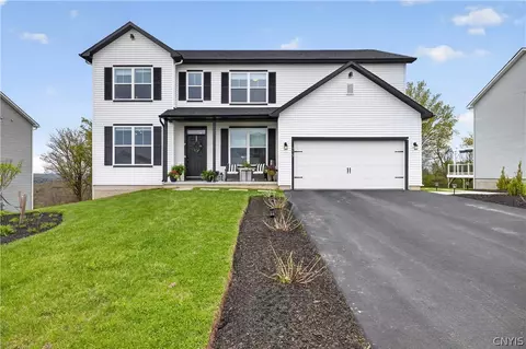 5567 Rolling Mdws, Camillus, NY 13031
