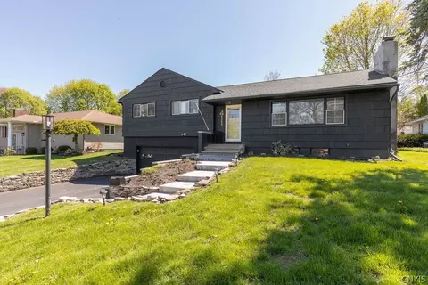 411 Brampton Dr, Syracuse, NY 13214