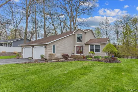 106 County Route 10, Schroeppel, NY 13132