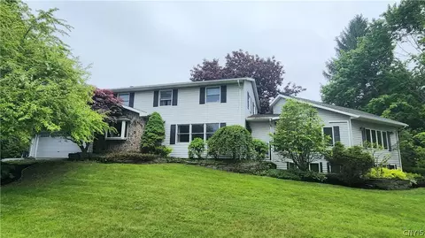 4011 College View Dr, Cortlandville, NY 13045