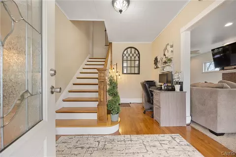 Entry Way - 78 Seneca Ave, Oneida, NY 13421 photo 1 of 4
