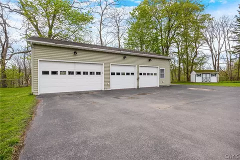 Exterior - 78 Seneca Ave, Oneida, NY 13421 photo 3 of 3