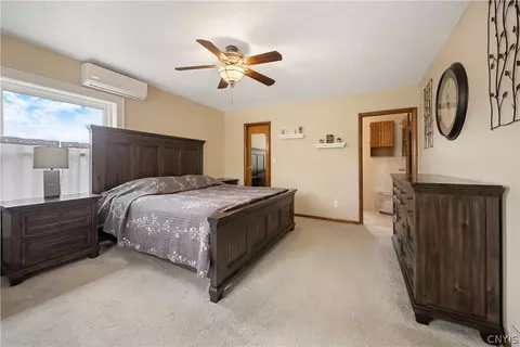 Bedroom - 78 Seneca Ave, Oneida, NY 13421 photo 3 of 3