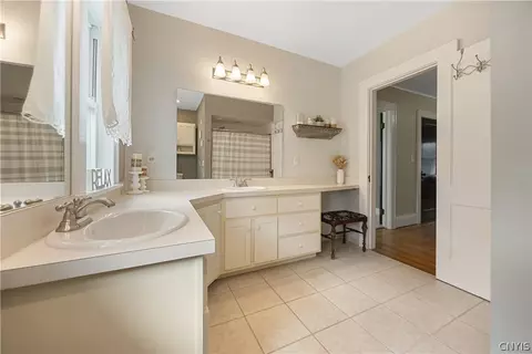 Bath - 78 Seneca Ave, Oneida, NY 13421 photo 1 of 2