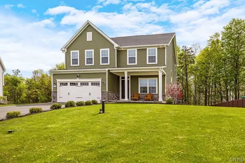 5718 Harness Hook Ln, Kirkville, NY 13082