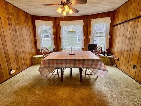 Dining - 526 Broadway, Oneida, NY 13421 photo 2 of 2