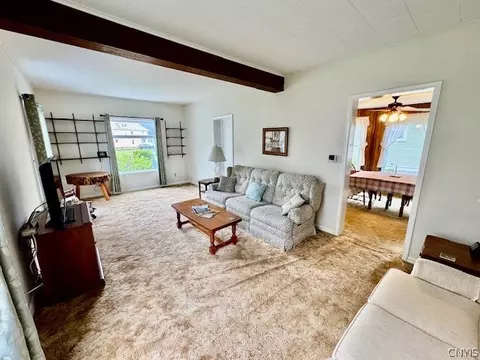 Living - 526 Broadway, Oneida, NY 13421 photo 1 of 2