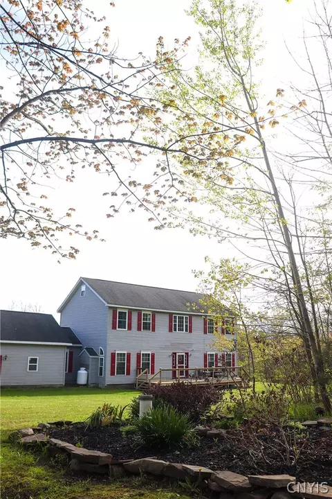 1076 Curtiss Rd, Camden, NY 13316
