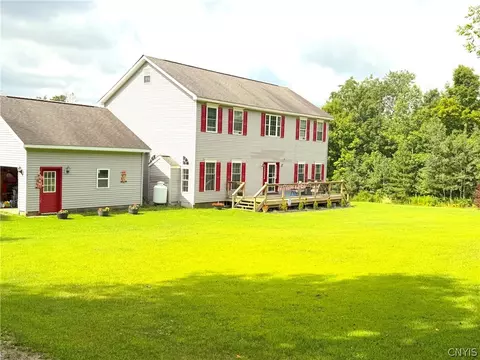 1076 Curtiss Rd, Camden, NY 13316