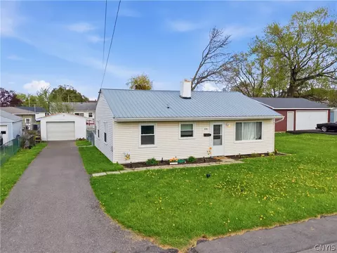218 Tower Ave, Salina, NY 13206