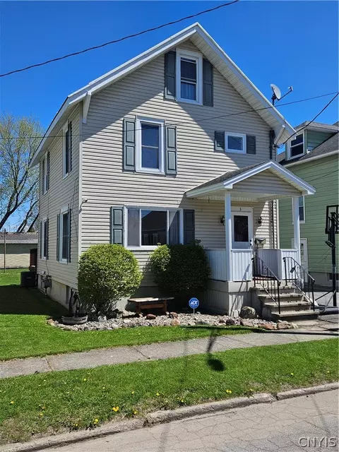 3 Glendale Pl, Herkimer, NY 13350
