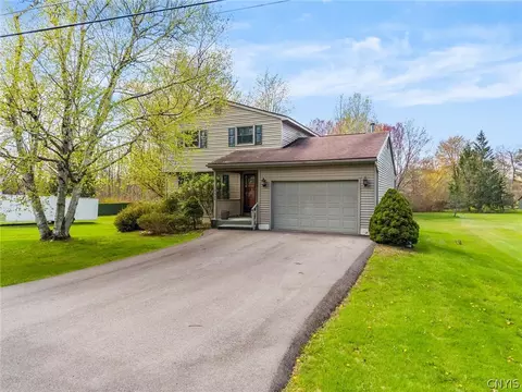9529 Sotherden Rd, Brewerton, NY 13029