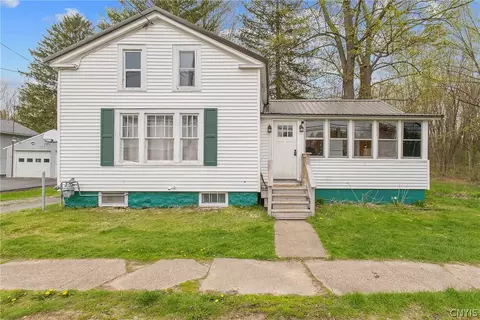 66 Volney St, Schroeppel, NY 13135