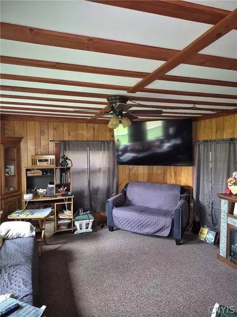 Living - 9455 Boyd Rd, Annsville, NY 13471 photo 1 of 4