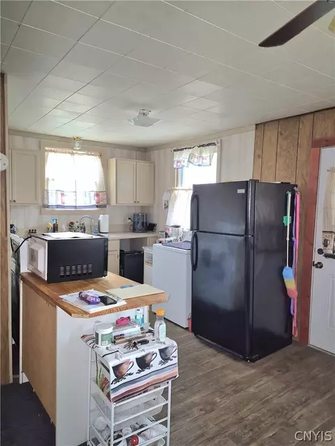 Kitchen - 9455 Boyd Rd, Annsville, NY 13471 photo 3 of 3