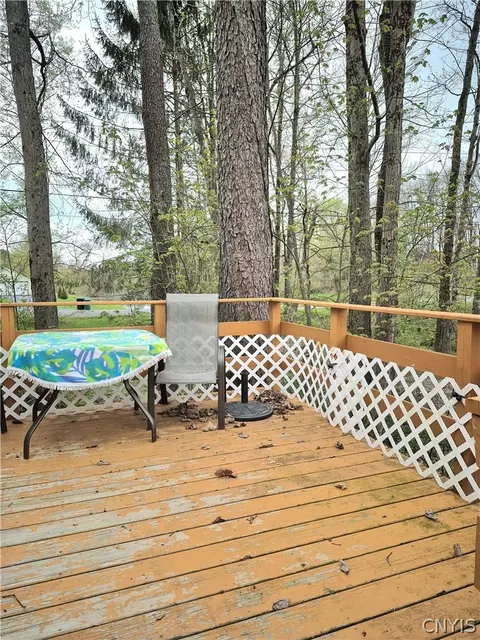 Exterior - 9455 Boyd Rd, Annsville, NY 13471 photo 4 of 5