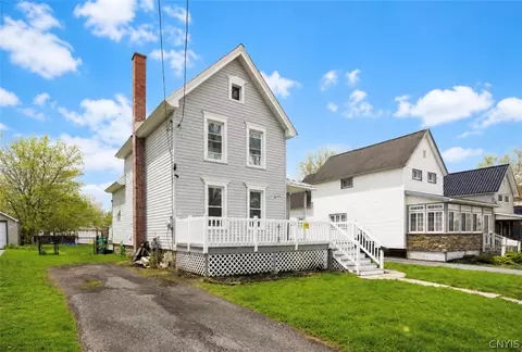 662 Davidson St, Watertown, NY 13601