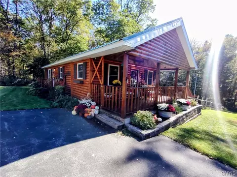 2792 Skinner Settlement Rd, Camden, NY 13316