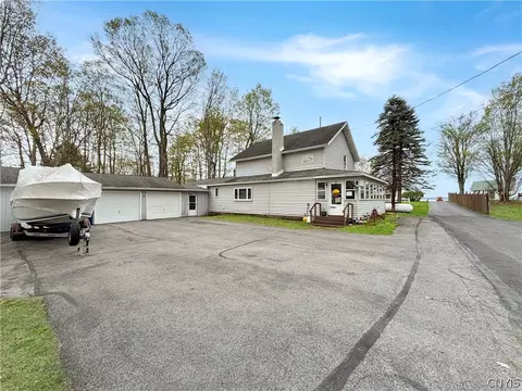 7 Coleman Dr, Constantia, NY 13044