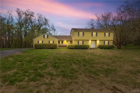 13 Melinda Ln, Tully, NY 13159
