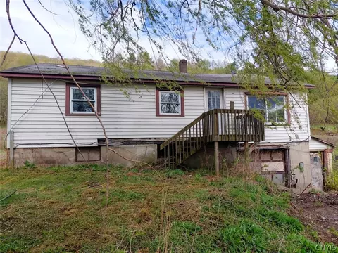 7534 E Keeney Rd, Cuyler, NY 13158