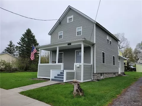 1312 Huntington St, Watertown, NY 13601