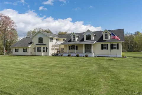 8958 Main St N, Lenox, NY 13032