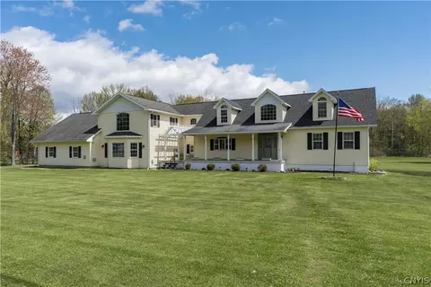 8958 Main St N, Lenox, NY 13032