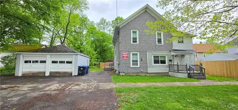 17 Frank St, Cortland, NY 13045