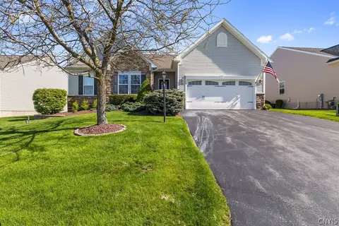 109 Shire Way, Camillus, NY 13031
