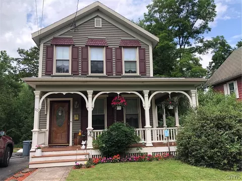 20 Mulberry St, Kirkland, NY 13323