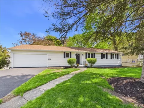 126 Downing Rd, Syracuse, NY 13214