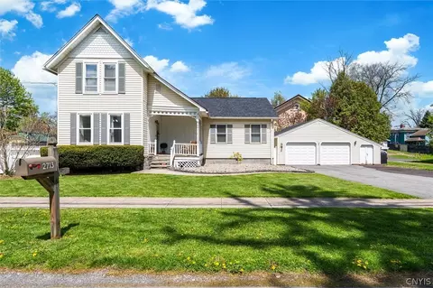 2713 Mechanic St, Brutus, NY 13166