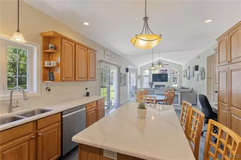Kitchen - 118 Creekview Path, Sullivan, NY 13037 photo 2 of 5