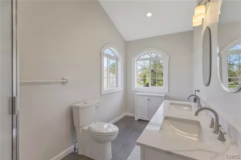 Bath - 118 Creekview Path, Sullivan, NY 13037 photo 2 of 3